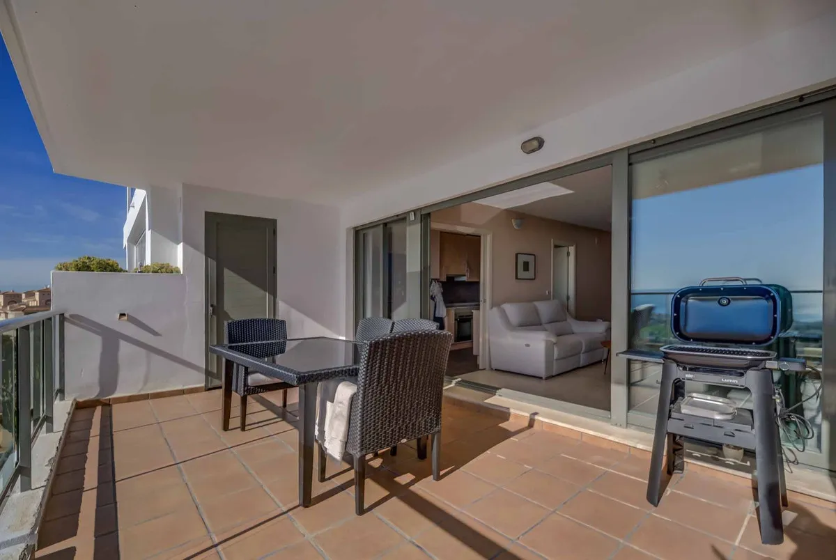 4c2441ff-f2d0-4f06-8172-e1bd029fba2d