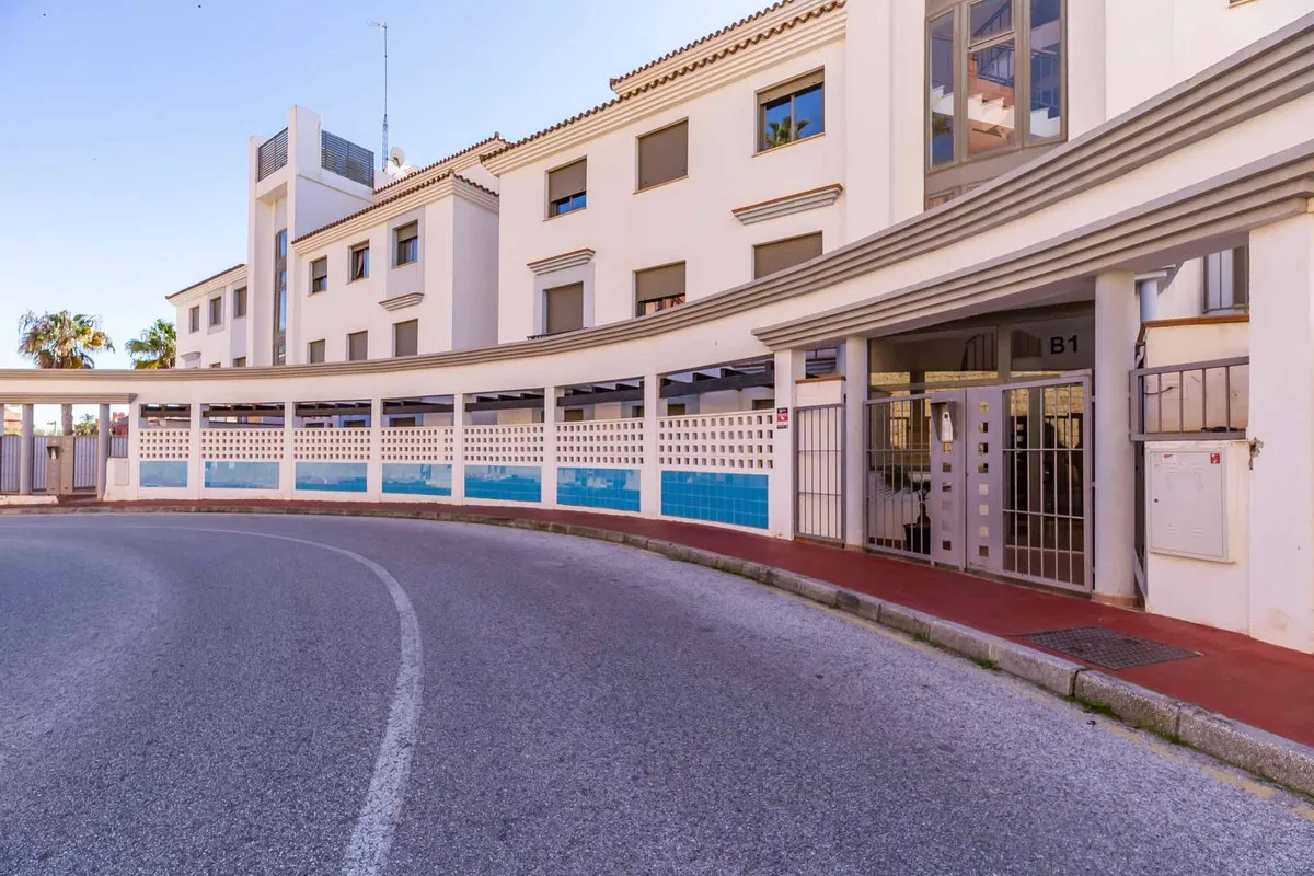 4c65cb23-3adb-4bf6-8cf7-63b527b23a70