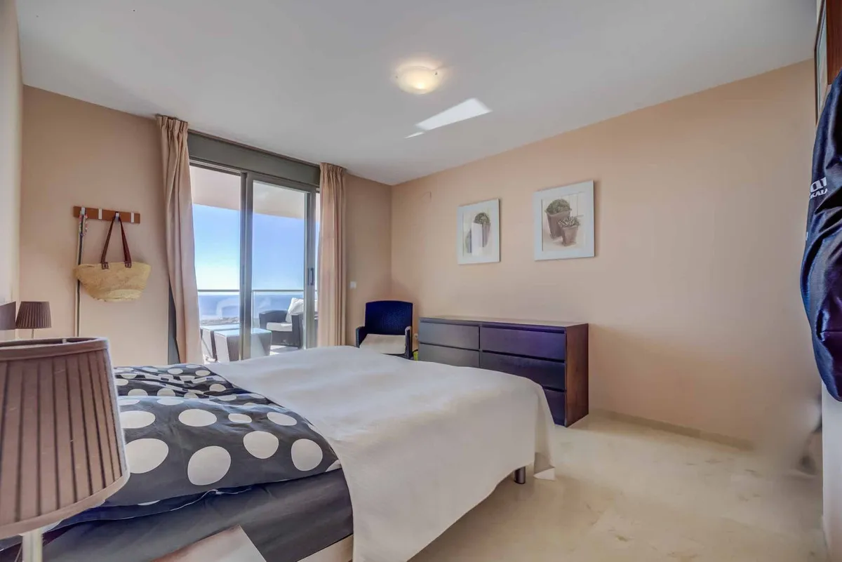 aa80c378-5150-4fcc-b6b8-8fe94618bfd2