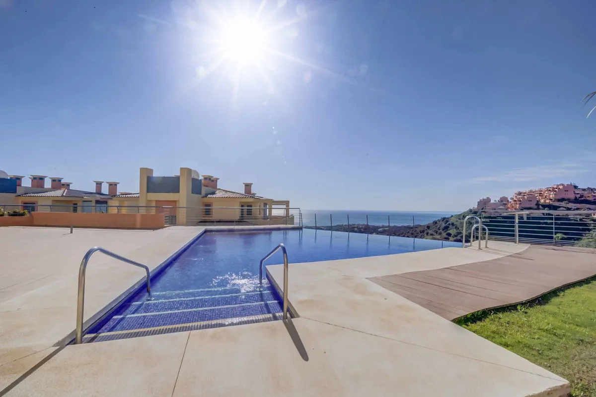 b1fe639b-60c6-4575-bd10-c0a948f5eeab