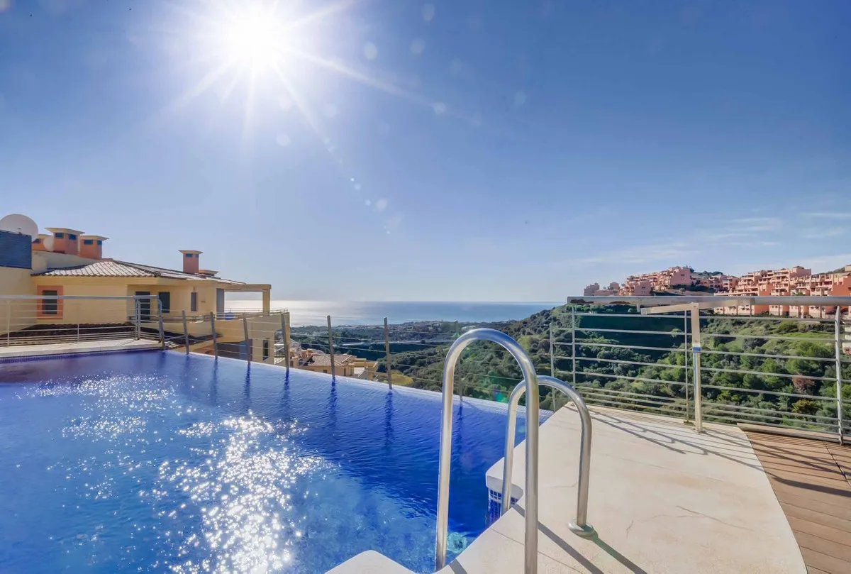 b900be1e-4248-4a46-a0c4-96049b82efb3