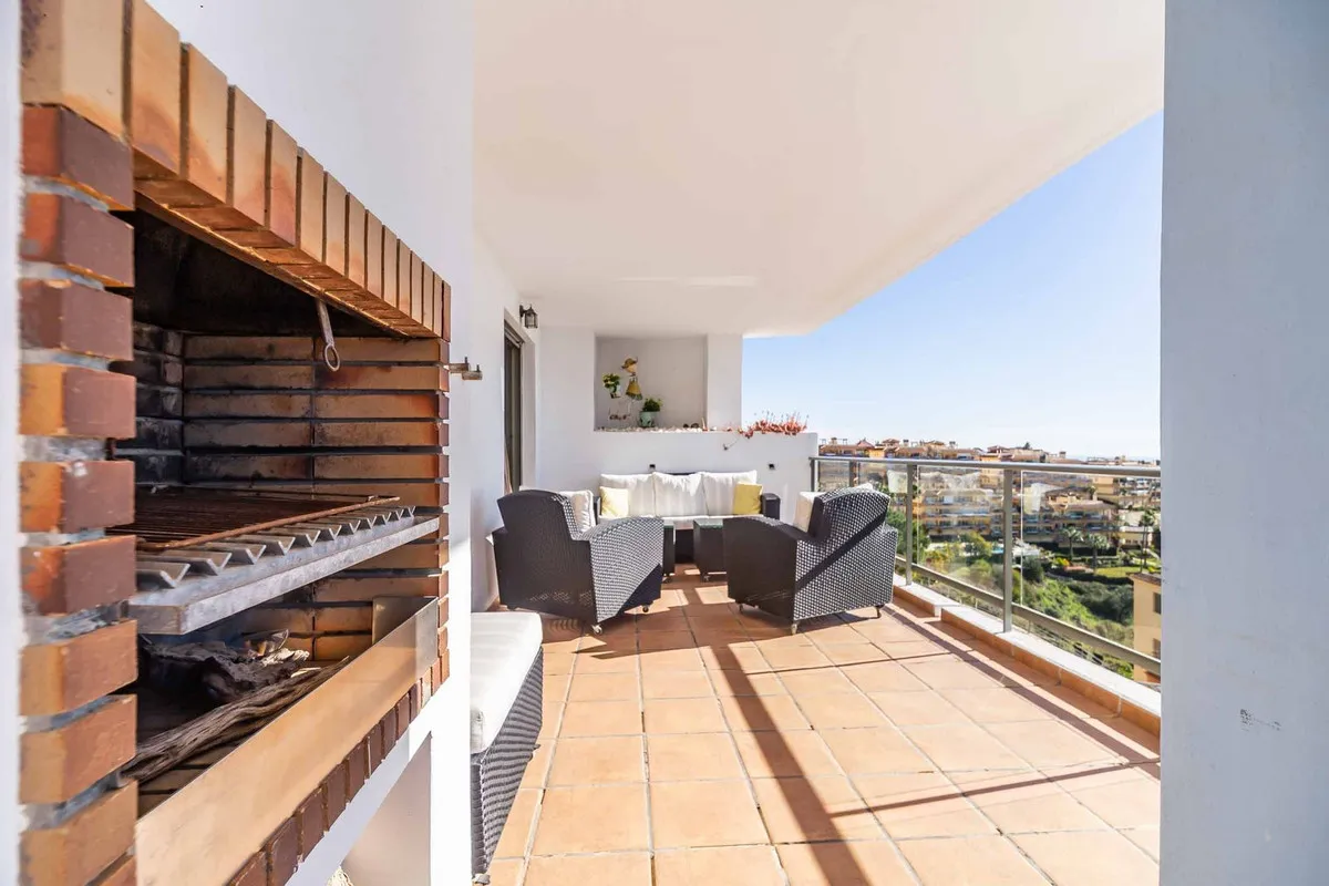 c386f7b6-9571-45cf-8236-3eda81f54901