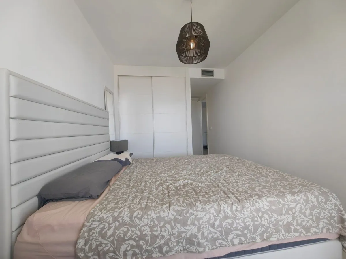 56857857-8524-444f-a118-a44fa22759cf