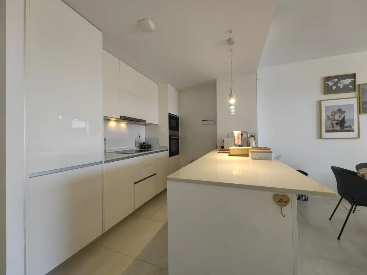 7b9e7795-7765-45fd-ba93-2bf7ca675fbc