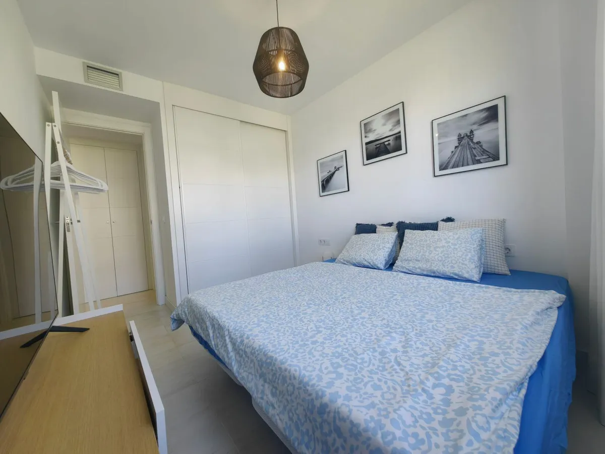 937c81ee-cb49-4ea6-890d-f0070b1aea90