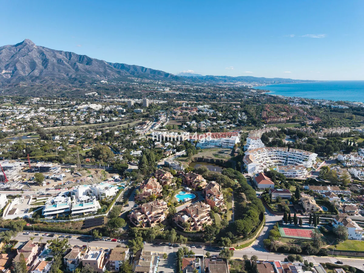 35e6a1ee-804c-4713-9b51-a7fa15e6064e