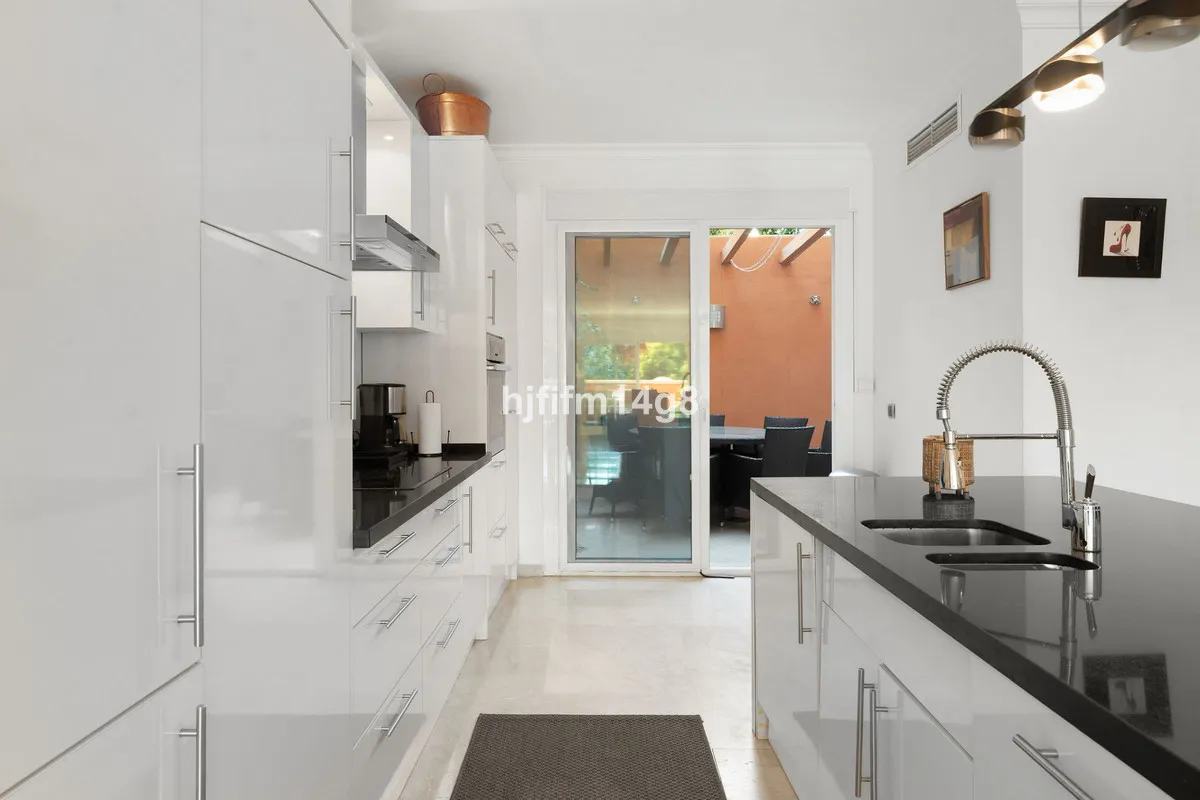 3ac6e5fb-f57a-4f88-b6c1-b1e886f34e5f