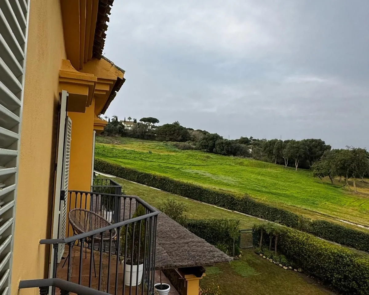 0d68b3a9-ba66-4329-9897-e9a4f7633e50