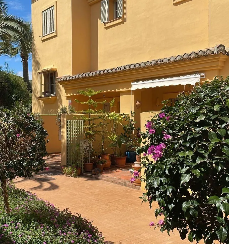 23962ec3-ef5e-4a6a-97f9-957daf7b33e3