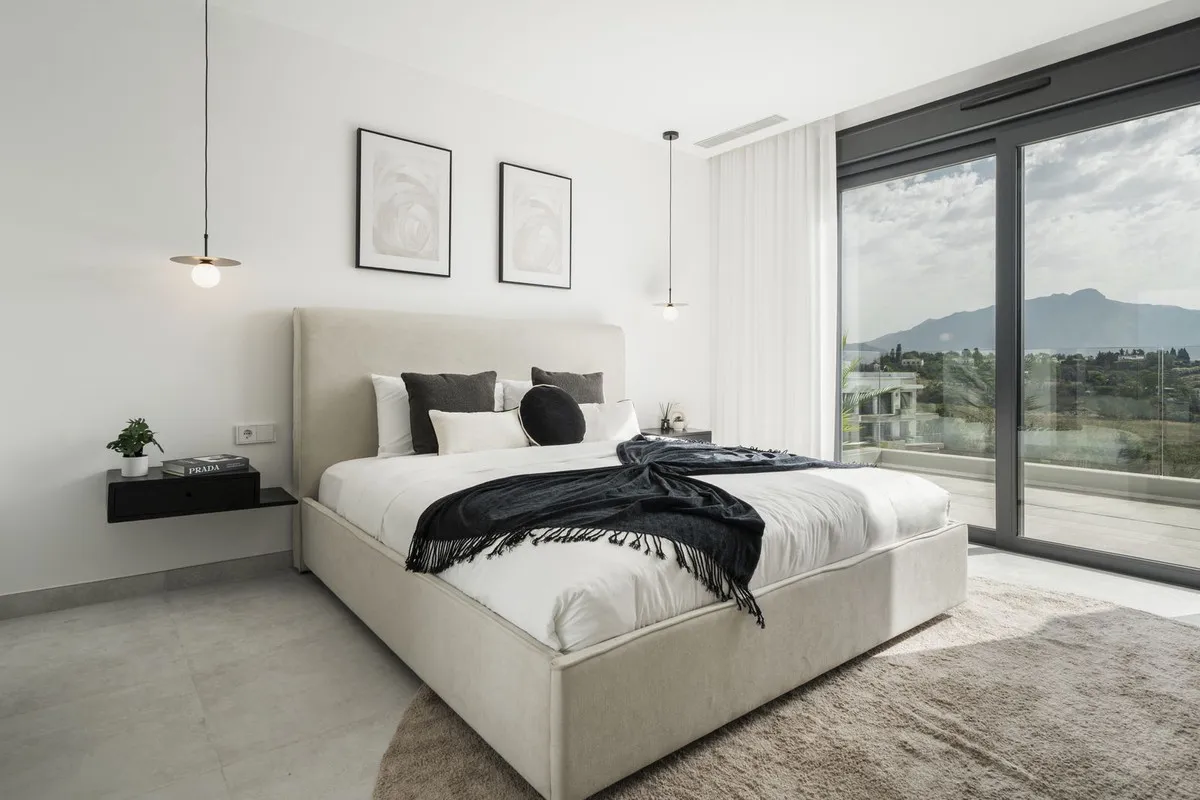 fbb8a5ba-e5b6-43f7-9ff4-78234968649d