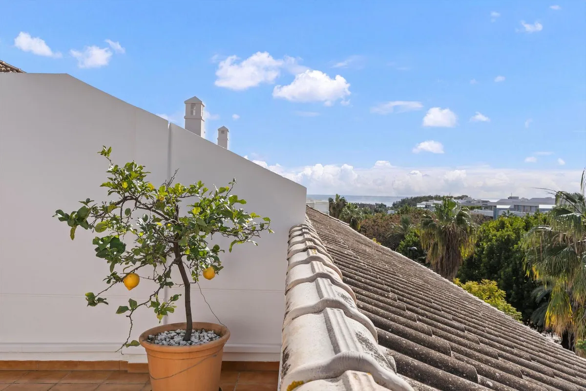 06fd1db3-df18-4cdb-ac12-48bc150d4198