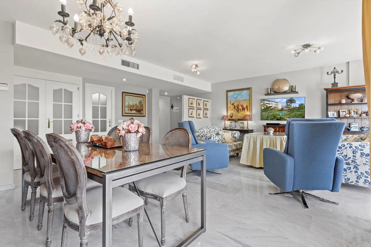 1f2464d6-ef2a-451b-93ba-e9fd87d24cc4