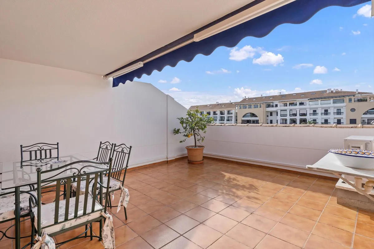 25f7600d-1e02-4194-b868-f6181714751e