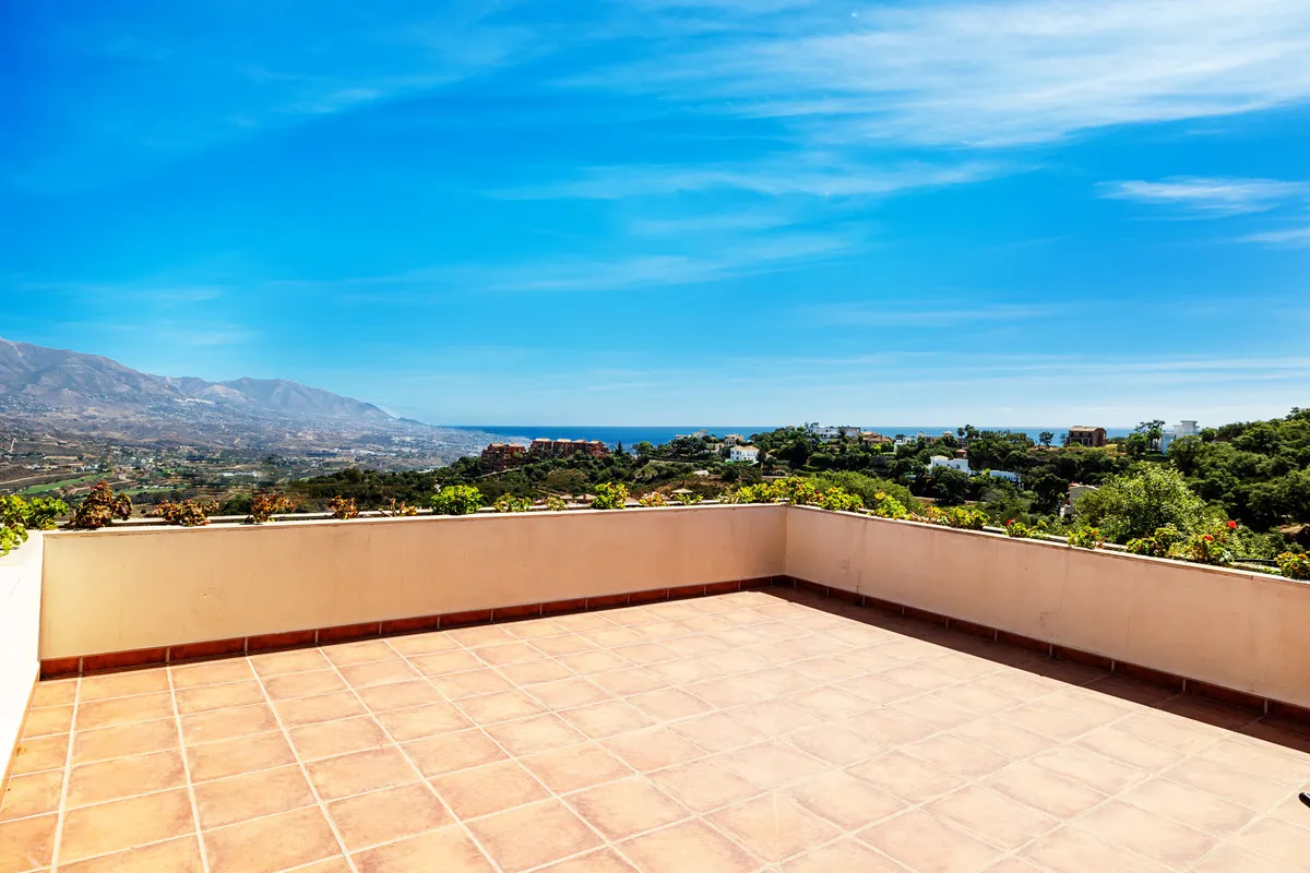 c01acdb0-81c4-4a5a-b14d-234b950336a9