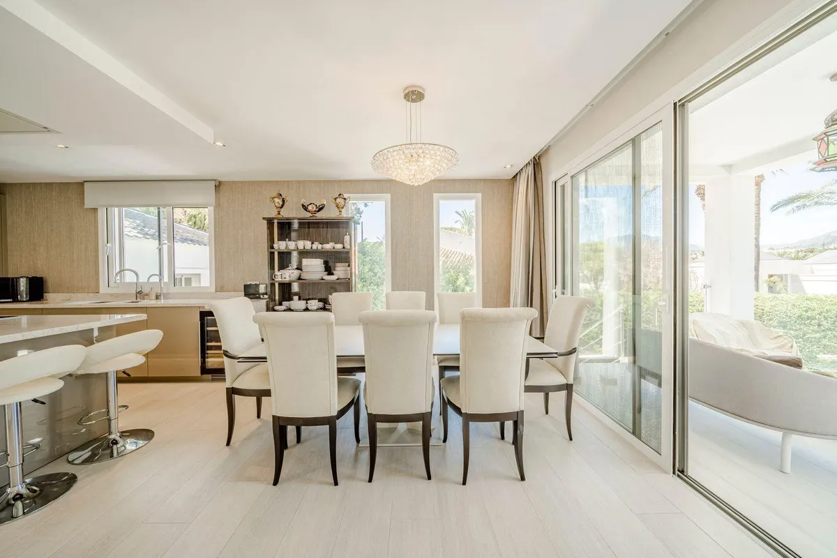 04e19812-bb9f-467a-881c-8fe62281e46e