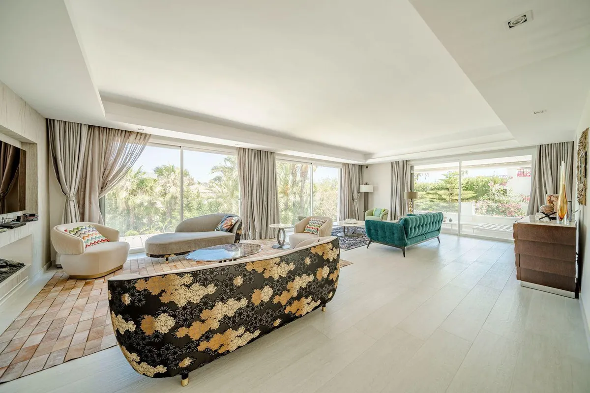 8e38e3f8-06ec-4f39-adee-c3e9740401fa