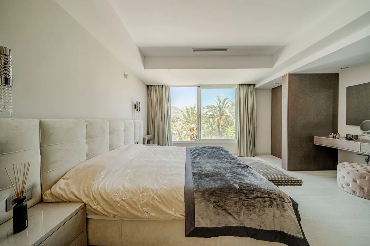 cc4f1158-861b-4431-a4aa-3283fbba6e62