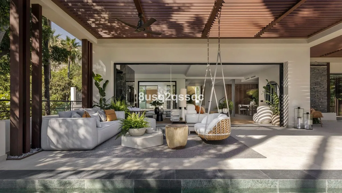 c150df9b-7f75-4928-9925-33b2d136d2bd