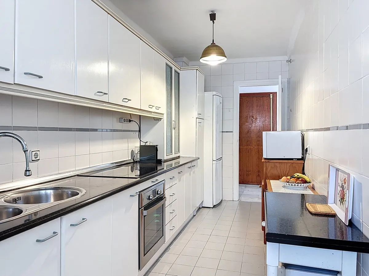 b1fc0cc4-5752-4382-a531-bcd080bcacc1