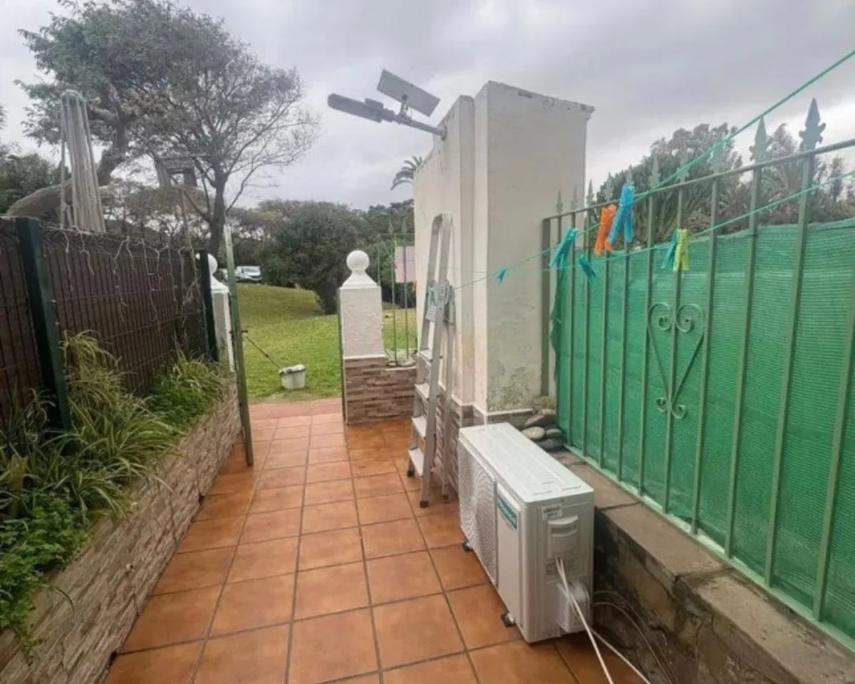 99f347fb-1c75-40d4-be83-a8189d81d4ea