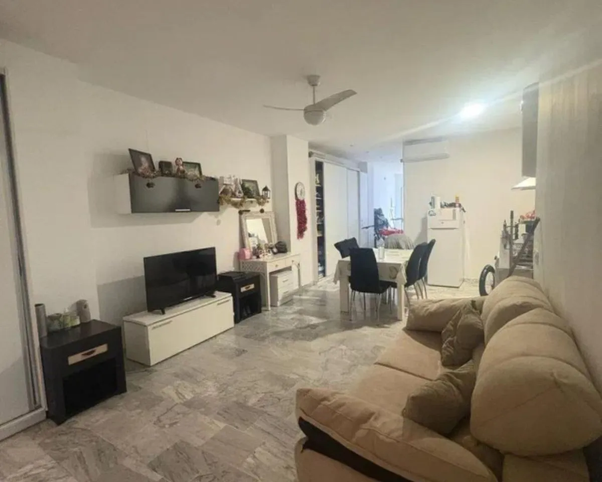 Beachfront Retreat Apartment, Estepona