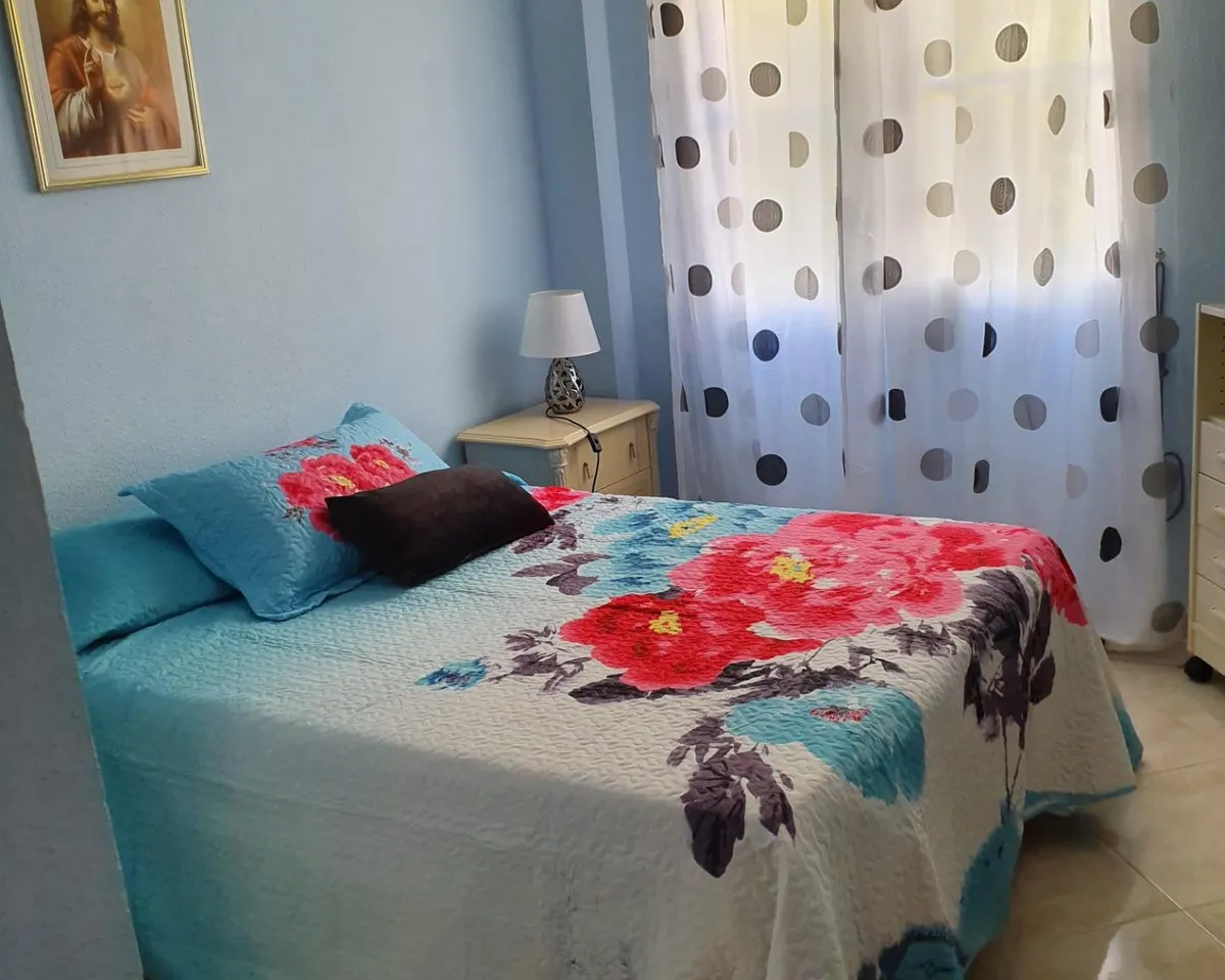 e8253702-0c85-428b-8f19-8d0403612430