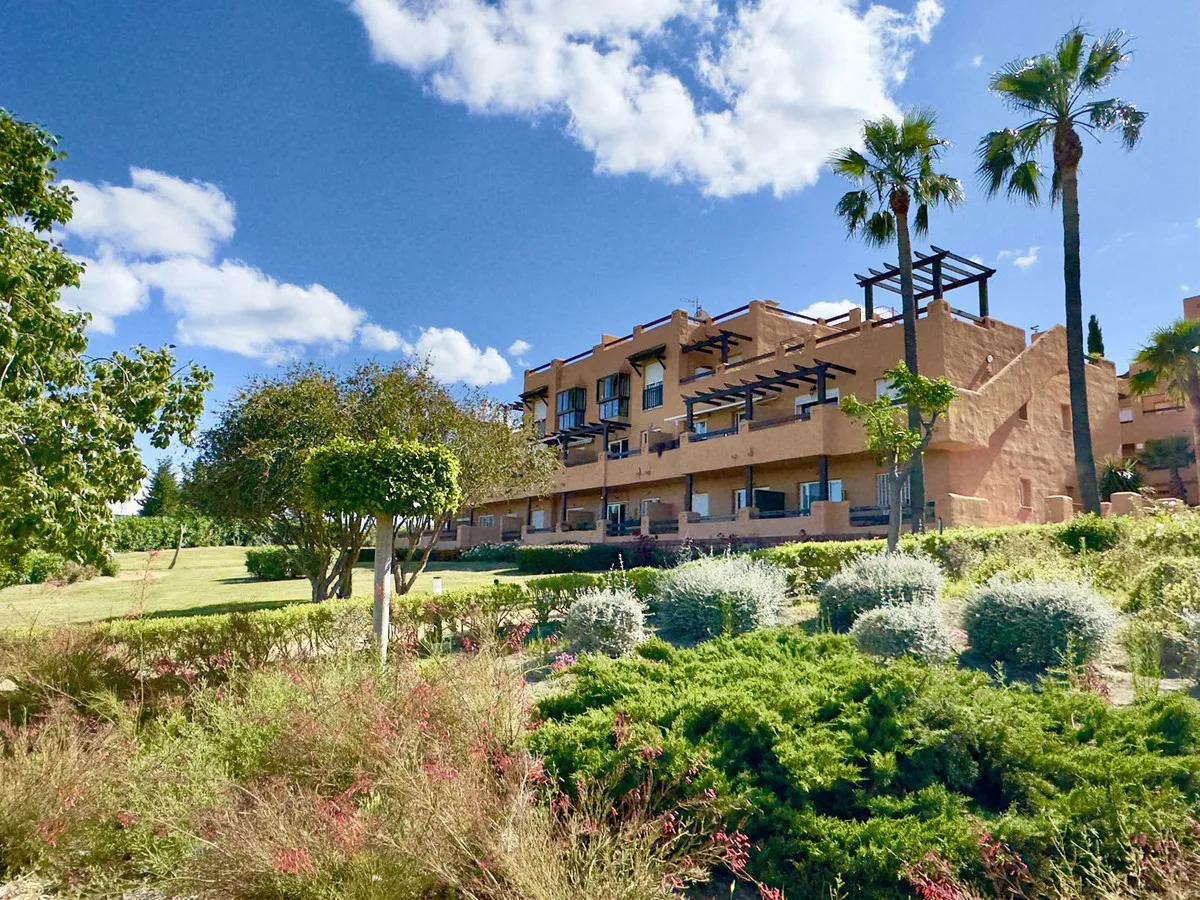 727e6471-f7e4-4415-bd47-594e613e702f