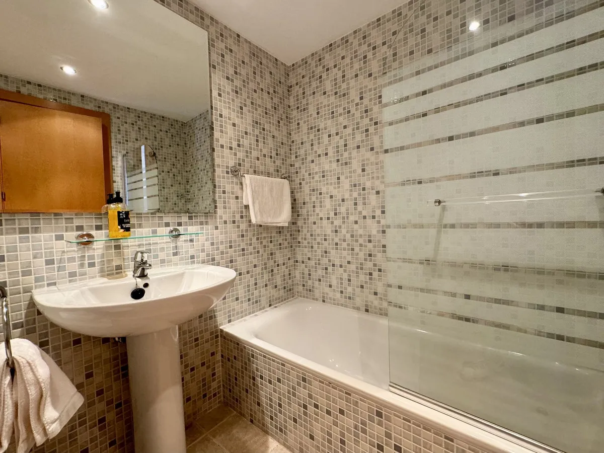 c5a4f4f3-ab44-47de-b236-06191827b2e9