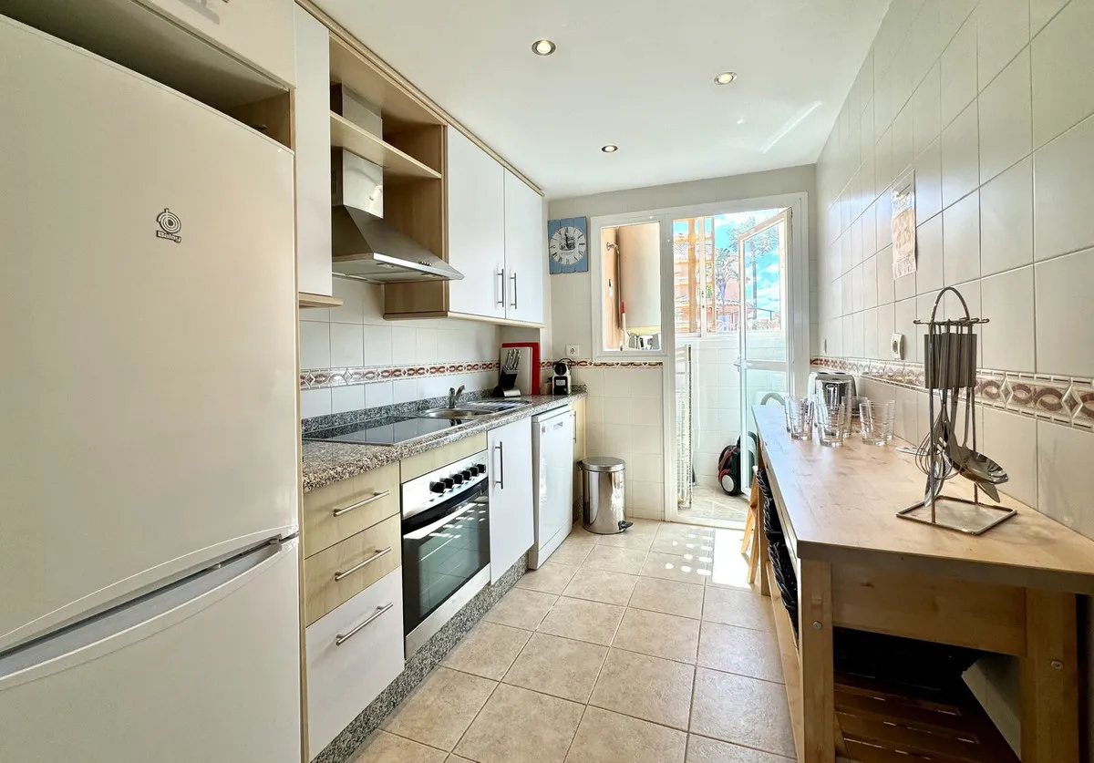 e032ea03-69ad-4d98-be41-7cdcd3eb56f4