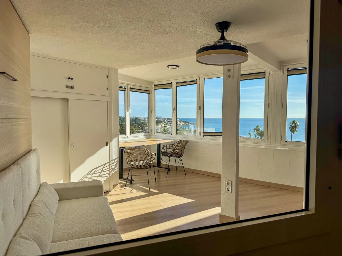 46856eb6-ff25-4894-b826-855244377559