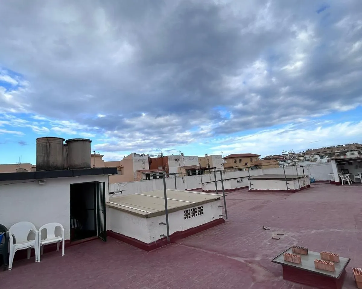 e37b851d-8c96-4a52-b558-ed572421af5d