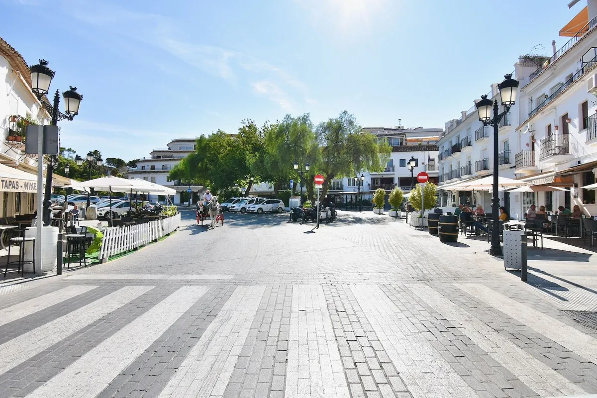 bc93fd21-c206-4802-9ba9-f24e595b7dd9