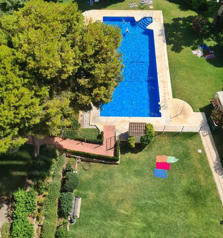 6748ee74-878f-4fad-9086-ea42e63c2e89