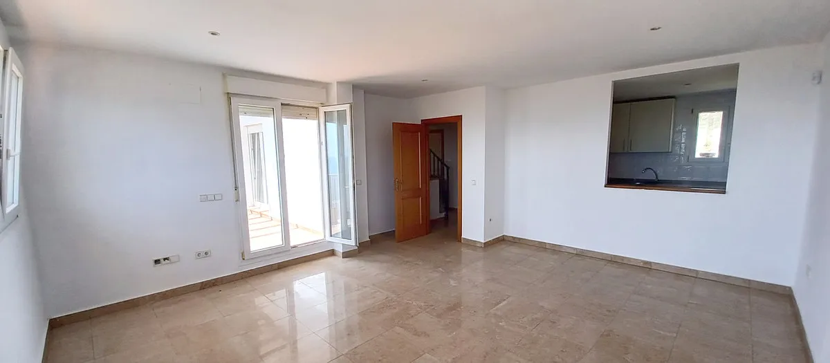 3b6bf730-61d5-4261-adb3-8ed5a9c1c59e