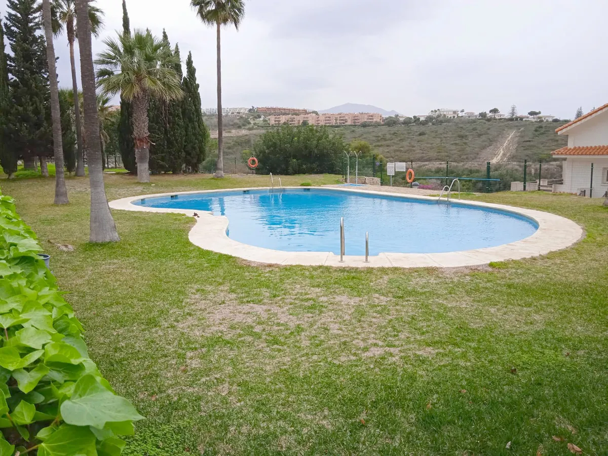 ffe90ac1-98a4-46b8-bc42-4f4845abd6f3