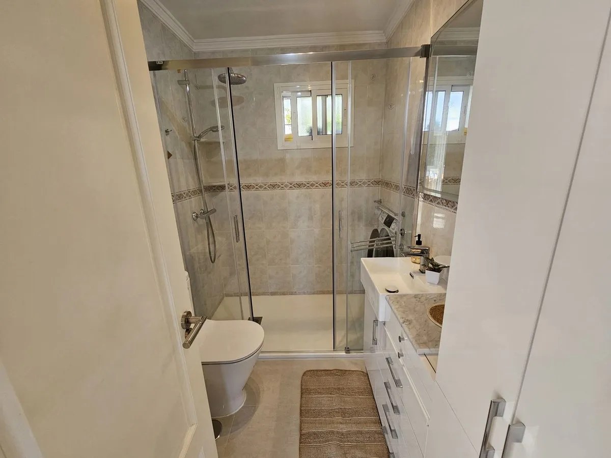 2ed6069c-13c4-4c9e-b56a-e96a4f6b4495