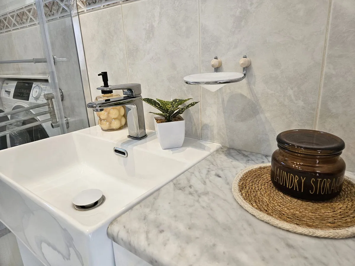 59d4990c-2754-48f2-9664-25dfb43fbacb