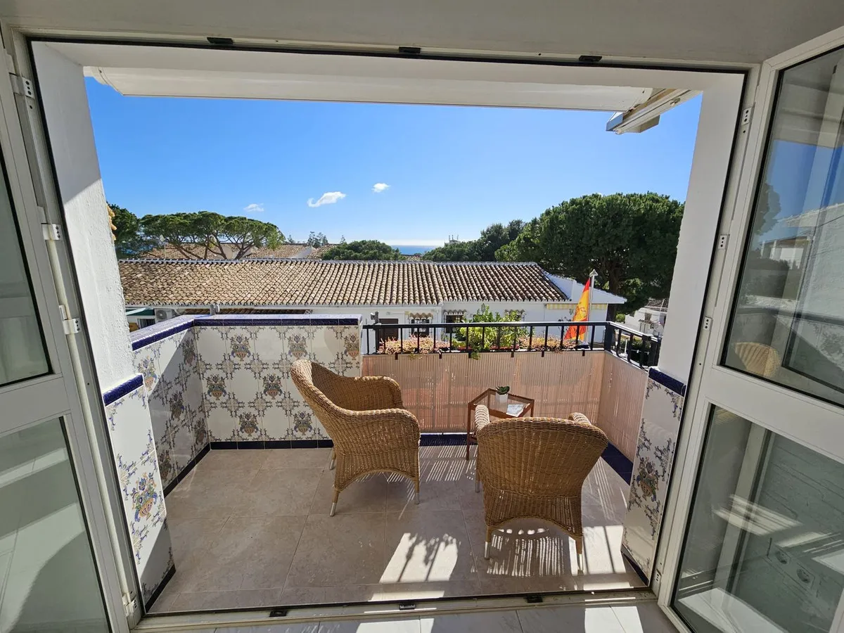 f894a13f-1587-4364-8880-454da53a4251