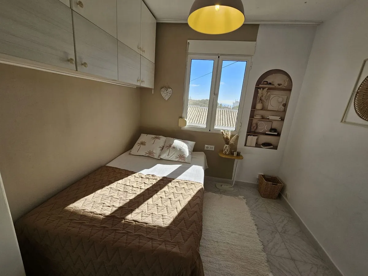 fd636446-21b3-49c3-b04c-99de0f321b37