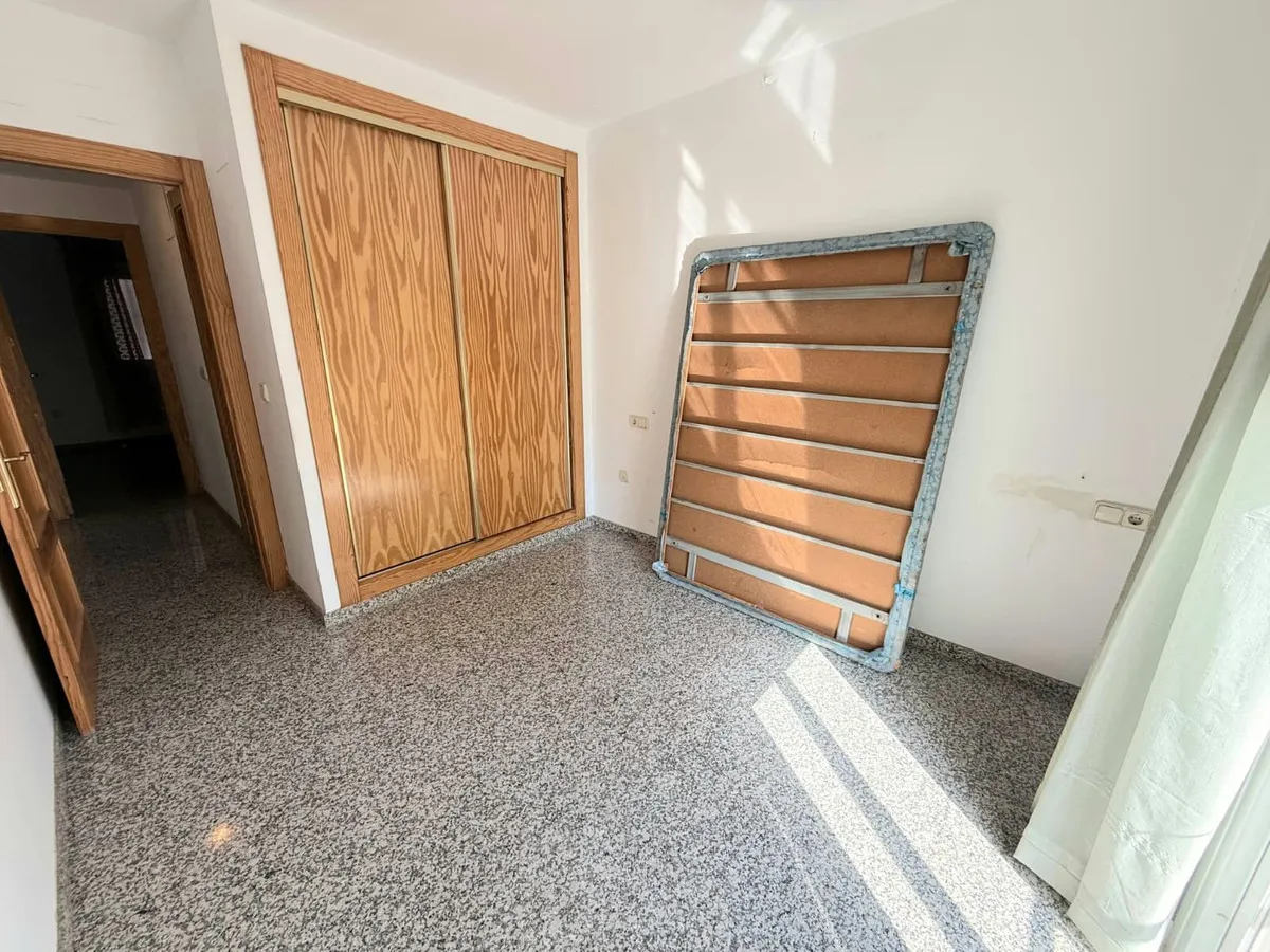 8019e180-fb92-41d2-92bd-c816675f0cdc