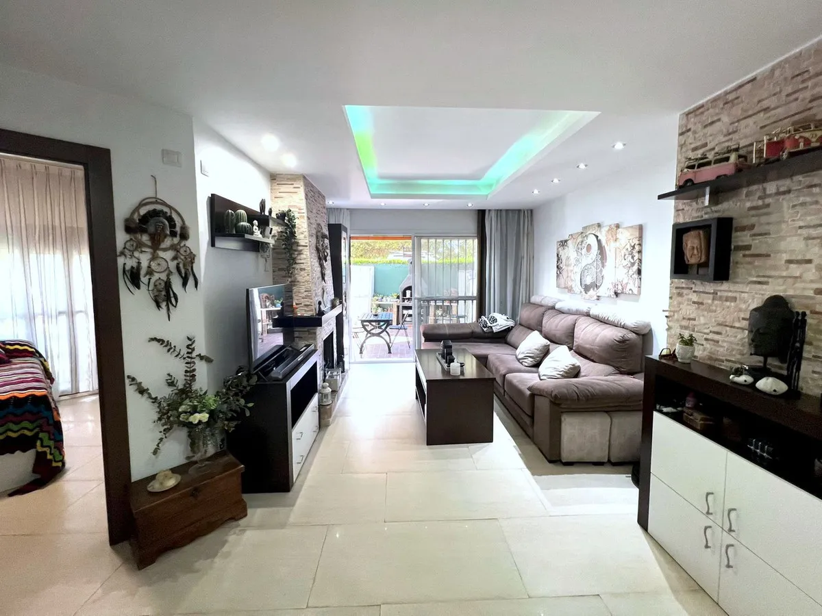 285fd0f6-b86f-4c48-9e21-0bc704247225