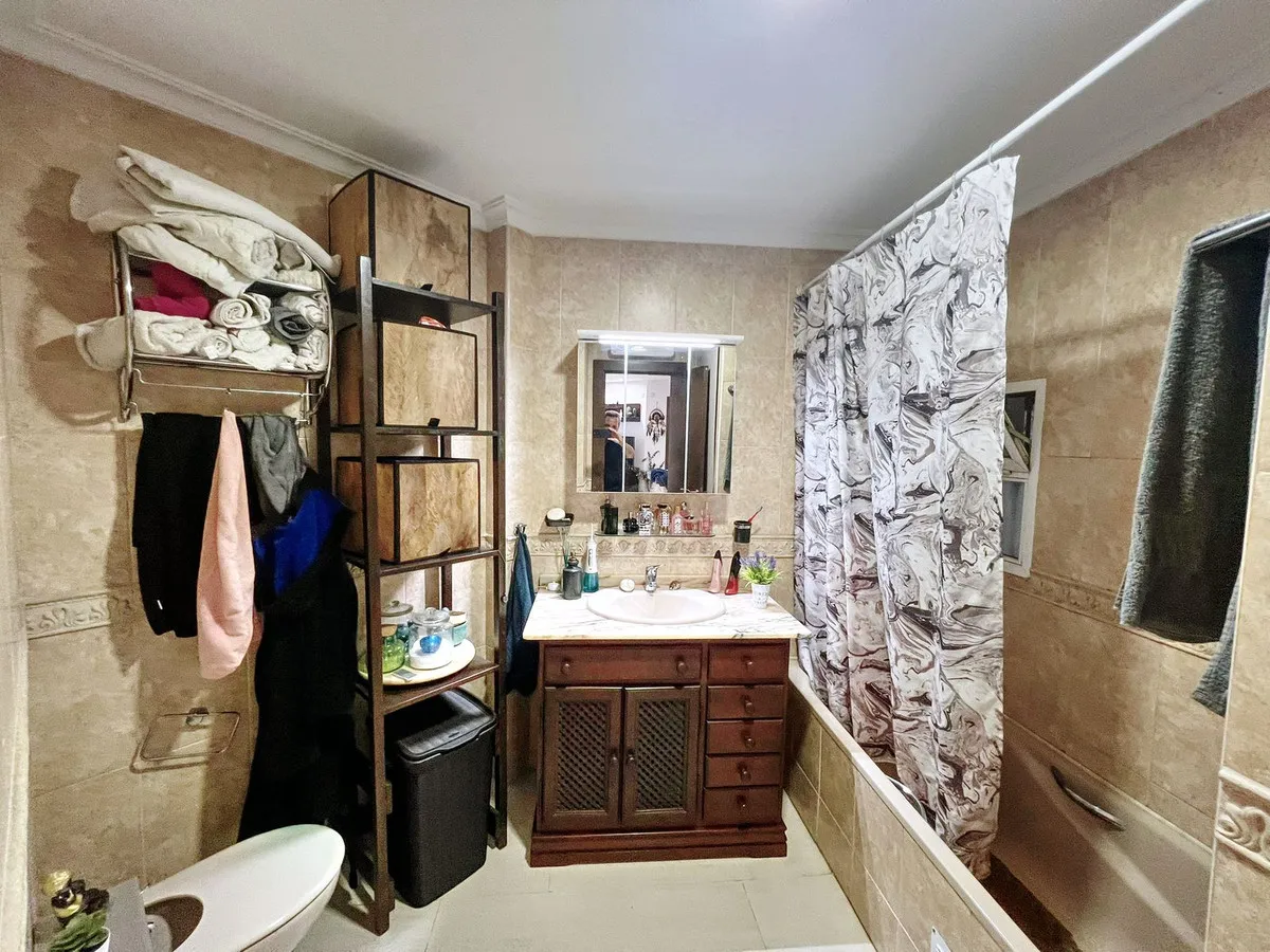 8b1f77ab-a87b-4f9d-9bc3-d52a47c3ef95