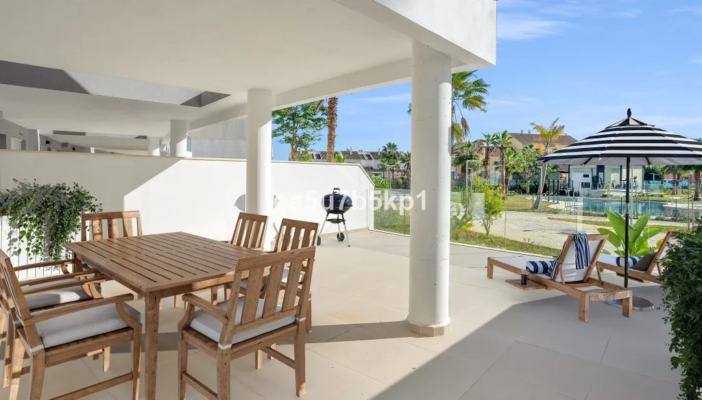 a57d4c33-3ecf-4cbf-8d57-596bcf9af739