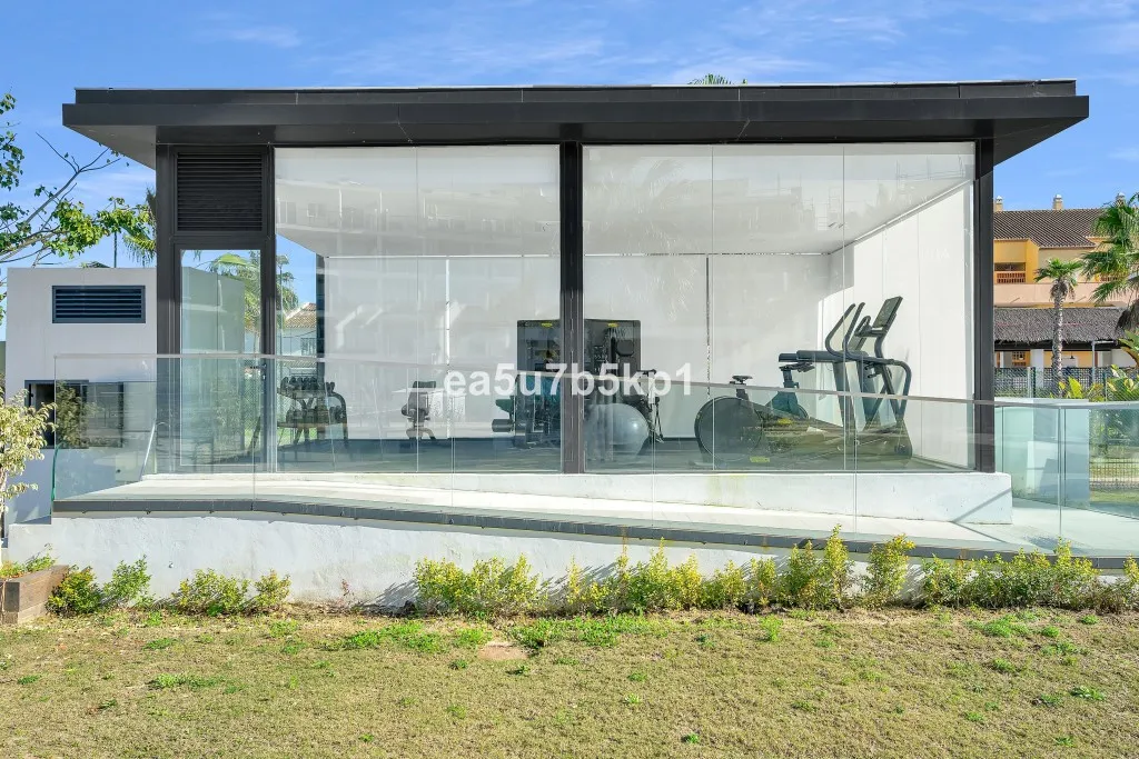 ed8ab258-0078-41db-9ebe-e7c07efef939