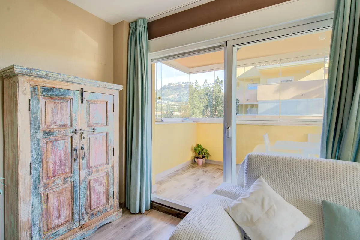 43728cc6-3eeb-412f-80d2-ae1866c637a0