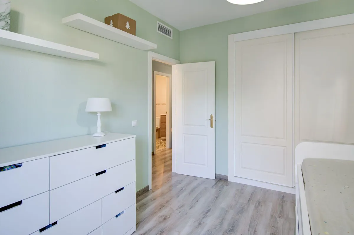 b33e771a-112f-43fa-8e2e-9448b16fd063