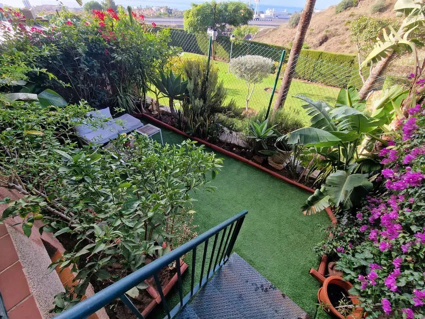 f83284f8-1c8d-46cb-ad88-6a341d4bae3b