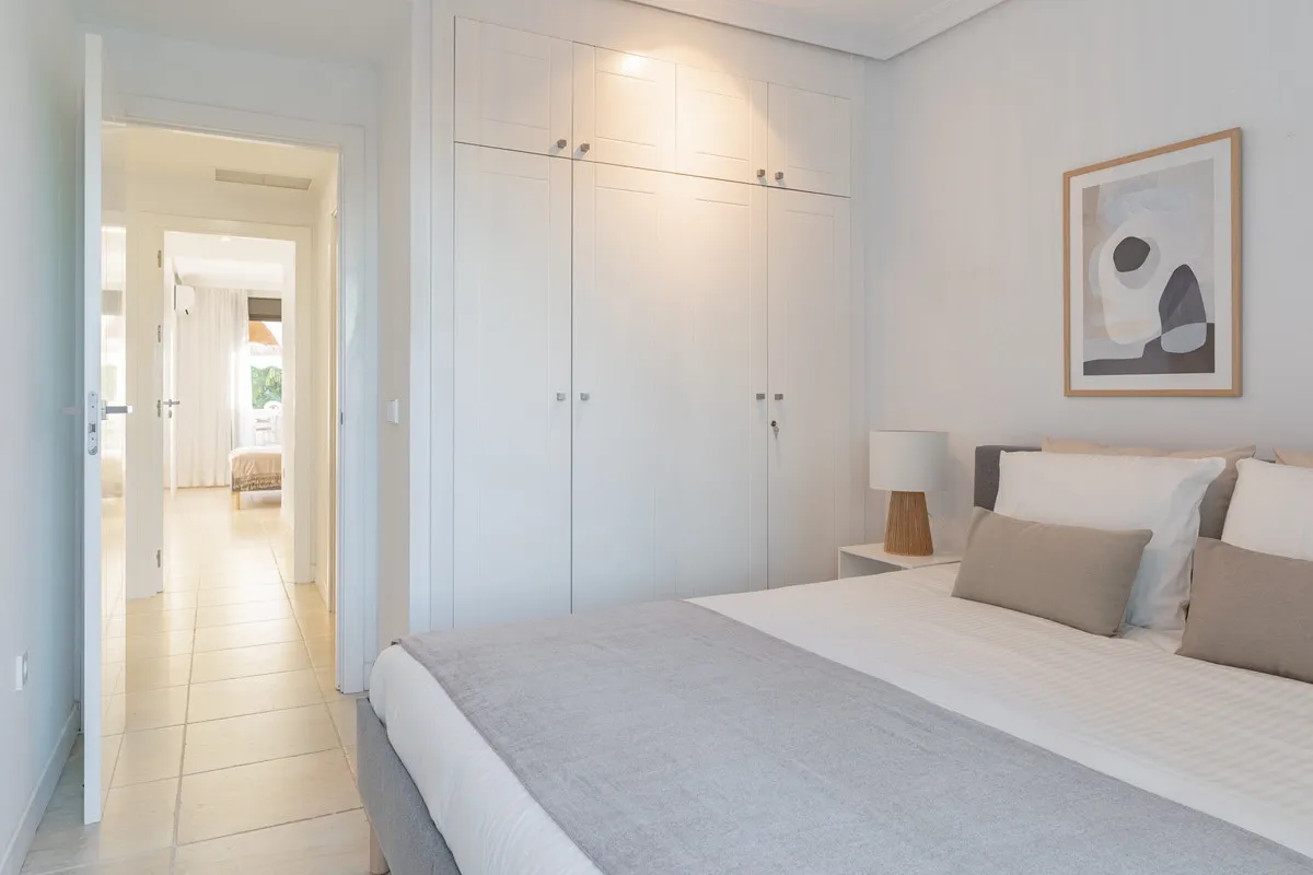 e263a1d5-fa5d-4c8f-b640-2d600eceac5f