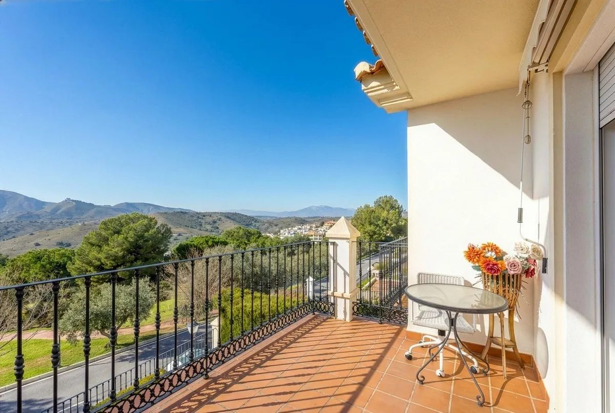 0b919292-026f-4639-85ee-6850244b4b69