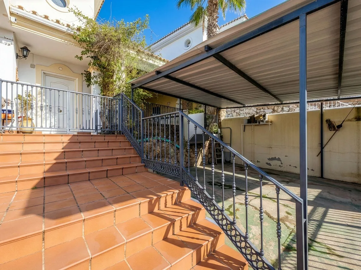 1529796b-c0ee-4e58-ac8b-c2554fe3e793